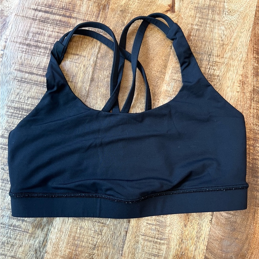 Black Lululemon sports bra